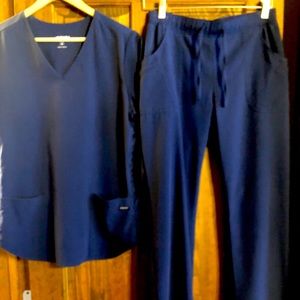 Women’s navy blue scrub set